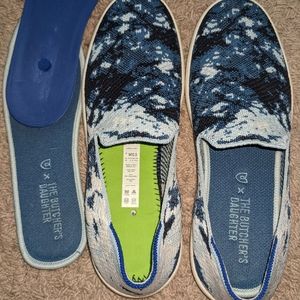 10.5 Rothy's+The Butcher's Daughter Shibori